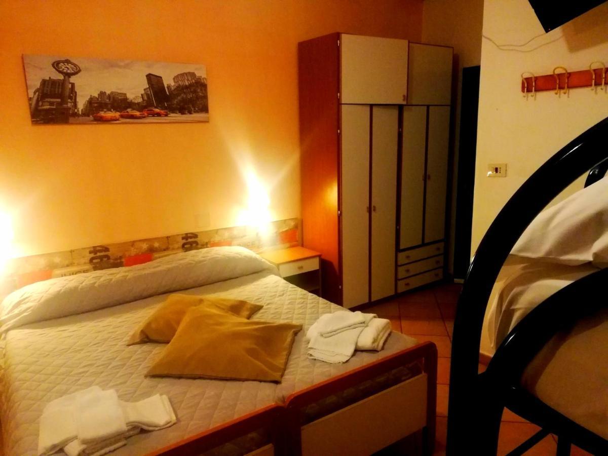 Hotel Galles リミニ エクステリア 写真