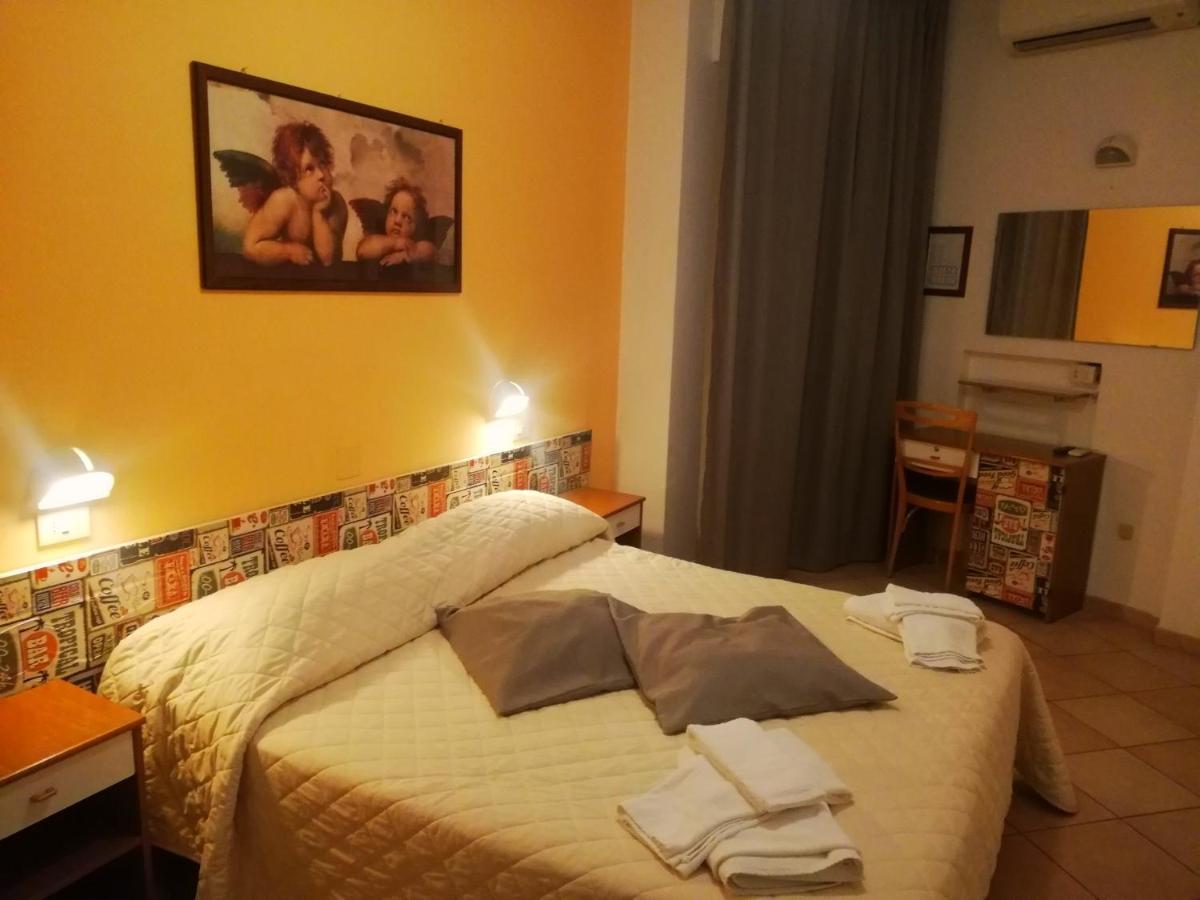 Hotel Galles リミニ エクステリア 写真